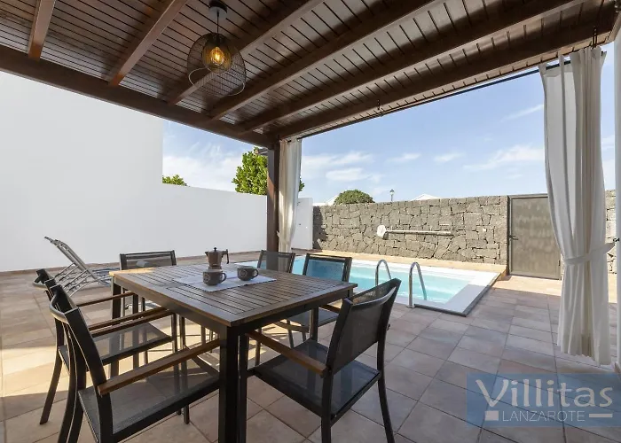 Villa Mundaka By Villitas